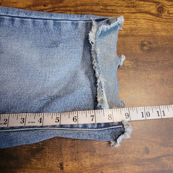 Judy Blue Jeans Shorts Size S Mid Rise Ripped Raw Hem Medium Light Wash Stretch - Picture 9 of 11